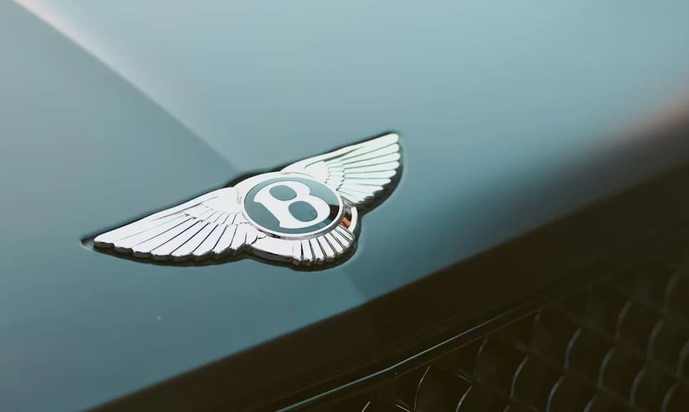 Aston Martin badge